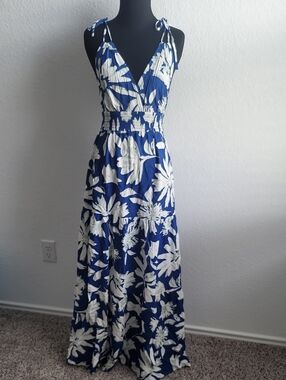 Versatile 2 In 1 Blue & White Floral Maxi Dress with Tie Straps